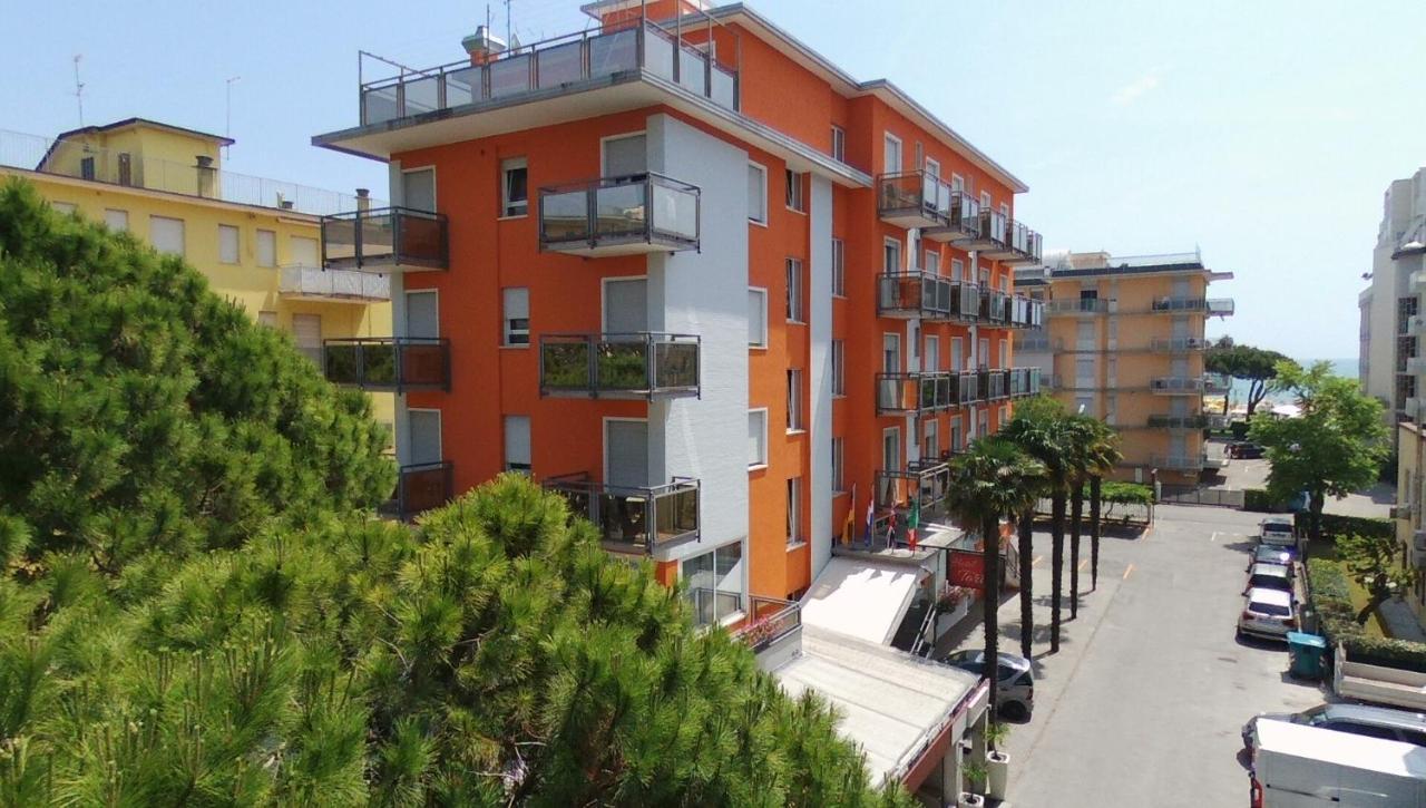 Hotel Torino Lido di Jesolo Kültér fotó