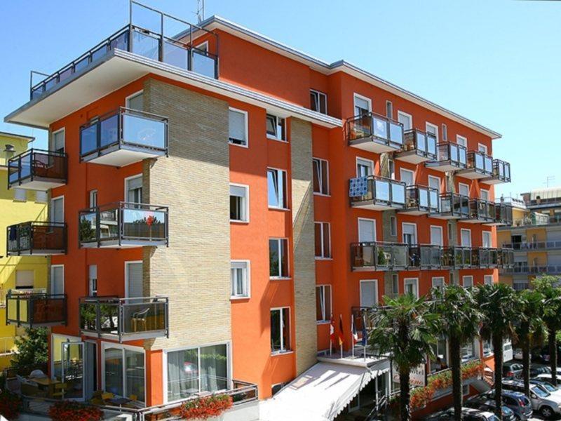 Hotel Torino Lido di Jesolo Kültér fotó