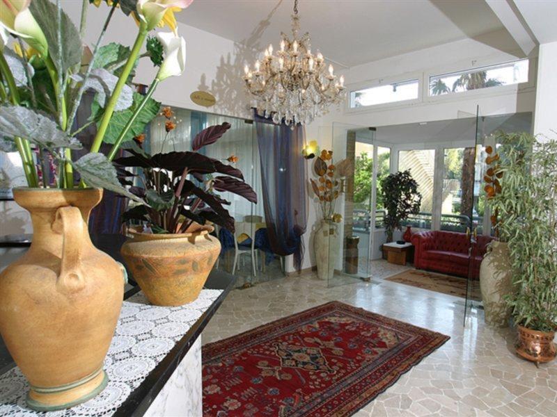 Hotel Torino Lido di Jesolo Kültér fotó
