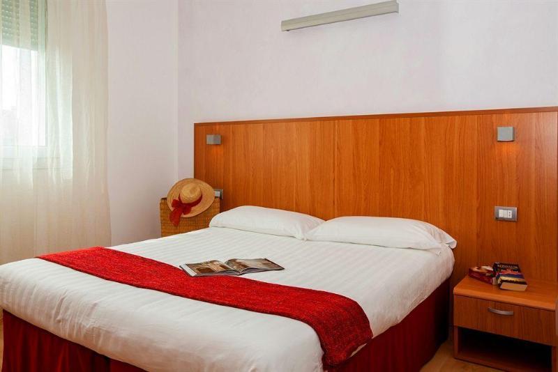 Hotel Torino Lido di Jesolo Kültér fotó