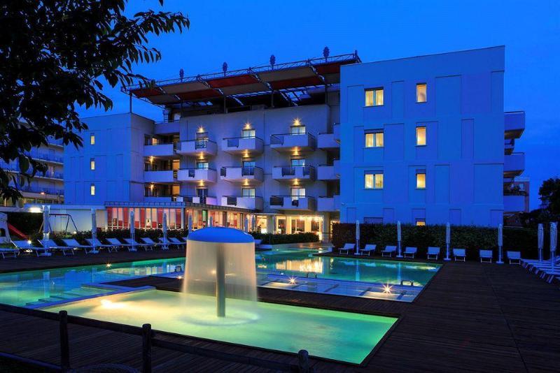 Hotel Torino Lido di Jesolo Kültér fotó