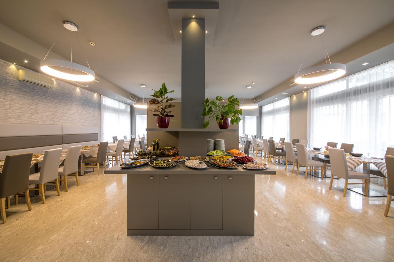 Hotel Torino Lido di Jesolo Kültér fotó